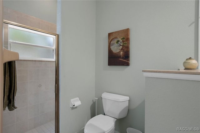 4198 N Longvalley Rd, Hernando, FL 34442 - bathroom featuring a stall shower and toilet
