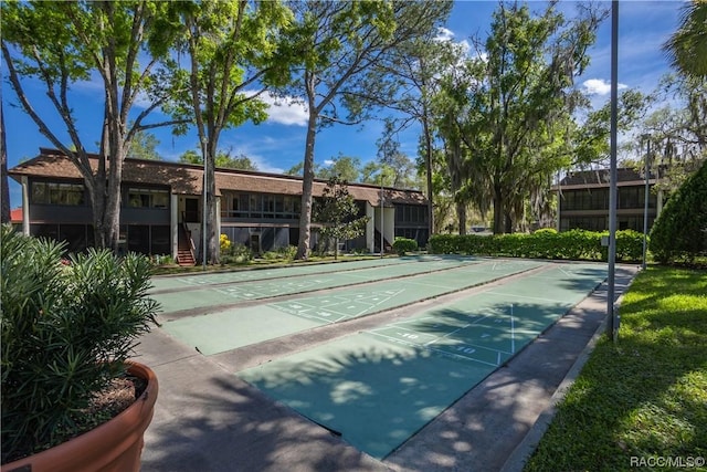 2400 Forest Dr Unit 103, Inverness, FL 34453 - surrounding community featuring shuffleboard