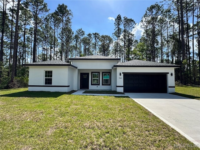7549 N Santos Dr, Citrus Springs, FL 34434 - view of front facade featuring a garage, stucco siding, driveway, and a front yard