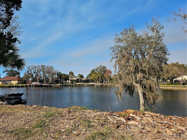 Listing photo 3 for 10453 W Sea Dr, Crystal River FL 34429