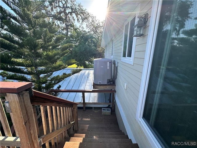 1203 SE Kings Bay Dr, Crystal River, FL 34429 - view of deck