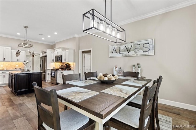 5888 W Corral Pl, Beverly Hills, FL 34465 - dining room with recessed lighting, a chandelier, crown molding, and baseboards
