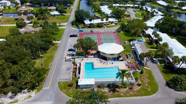 11487 W Bayshore Dr, Crystal River, FL 34429 - aerial view of property's location featuring a pool area