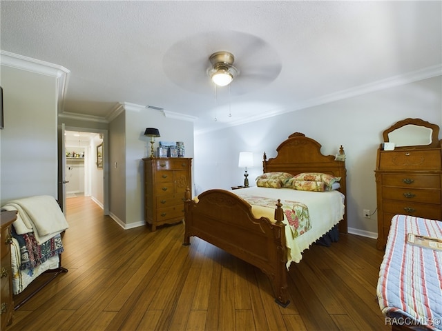 bedroom featuring a textured ceiling, ceiling fan, ornamental molding, and dark wood-type flooring