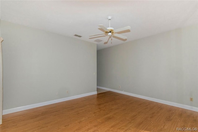 3356 N Bent Tree Pt, Lecanto, FL 34461 - unfurnished room featuring ceiling fan and light wood-type flooring