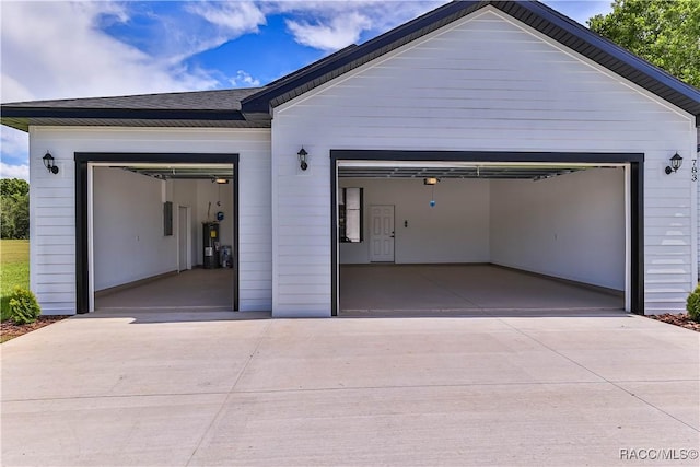 783 E Alaska Ln, Hernando, FL 34442 - garage with driveway