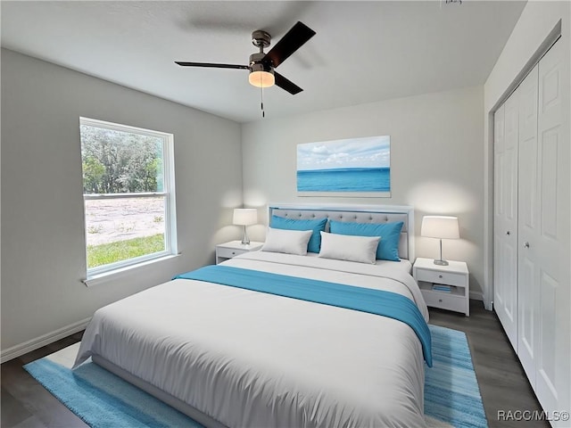 1370 SW Obee Ridge Rd, Dunnellon, FL 34430 - bedroom featuring a closet, wood finished floors, and ceiling fan