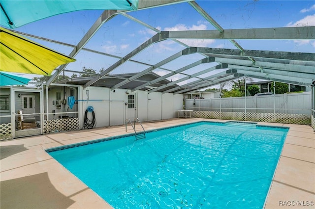 53 S Columbus St, Beverly Hills, FL 34465 - view of pool featuring a patio and glass enclosure