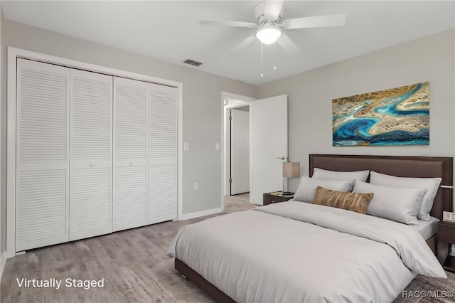 70 W Casurina Pl, Beverly Hills, FL 34465 - full bathroom with toilet, shower / tub combo with curtain, and vanity