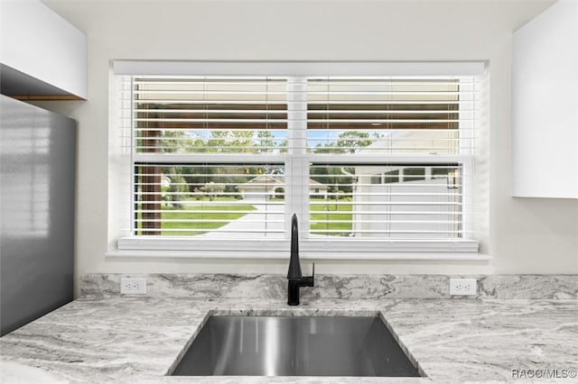 2828 E Celina St, Inverness, FL 34453 - kitchen view of light stone counters