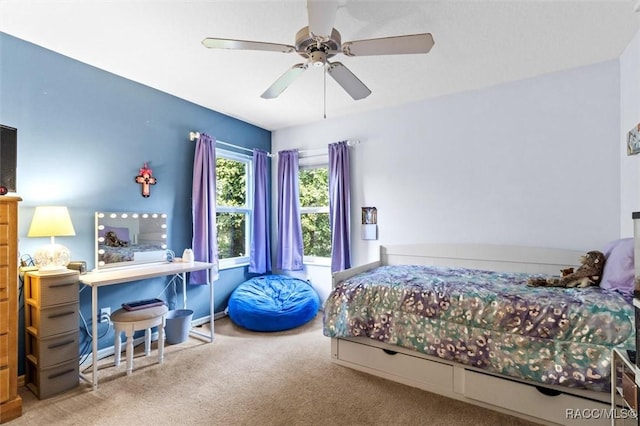 bedroom featuring carpet floors and a ceiling fan