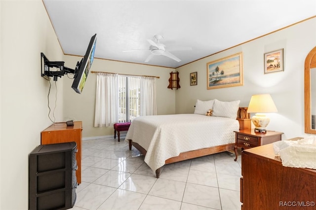 bedroom with ceiling fan