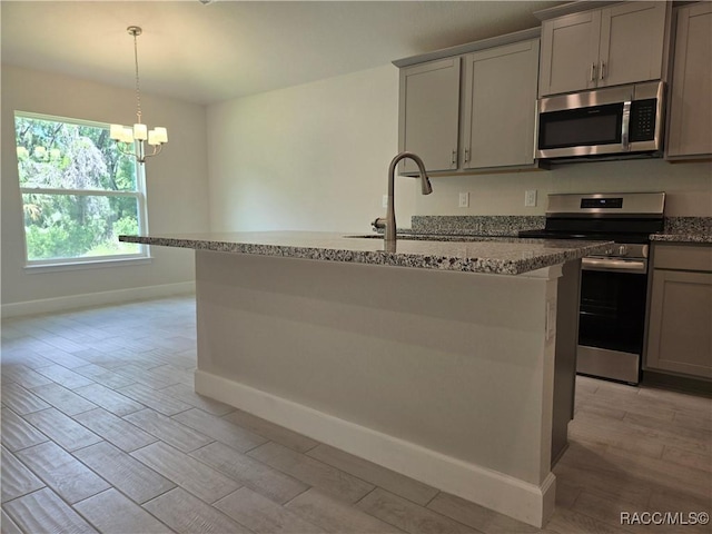 1003 Heron Point Dr, Inverness, FL 34453 - view of home's community featuring fence and mail area