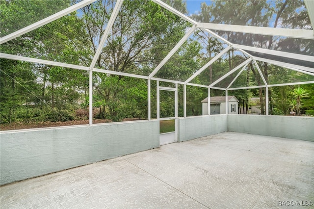 2617 E Newhaven St, Inverness, FL 34453 - unfurnished sunroom featuring vaulted ceiling