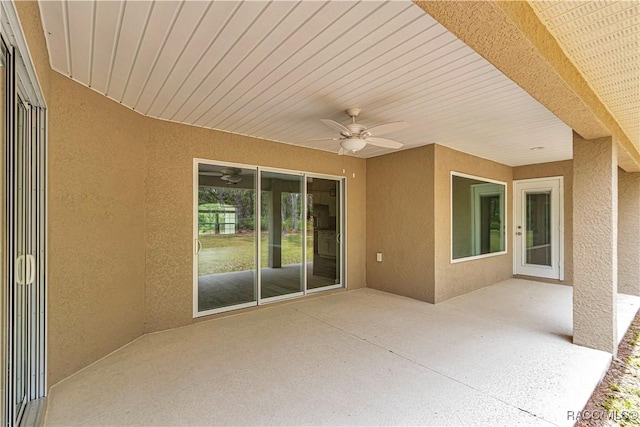 5443 N Nakoma Dr, Beverly Hills, FL 34465 - view of patio / terrace with ceiling fan