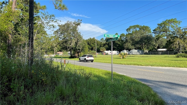 Listing photo 3 for 7022 W Homosassa Trl, Homosassa FL 34448