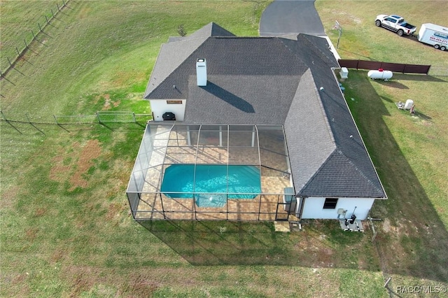 birds eye view of property featuring a rural view