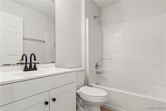 3143 Grayton Dr, Spring Hill, FL 34609 - bathroom with vanity and bathing tub / shower combination