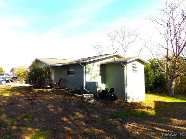 view of side of property