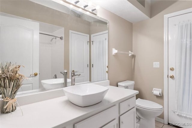 4105 W Tomahawk Dr, Beverly Hills, FL 34465 - bathroom with vanity, tile patterned floors, and a shower