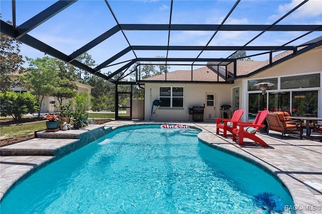 2056 W Learwood Pl, Beverly Hills, FL 34465 - swimming pool with a patio area and a lanai