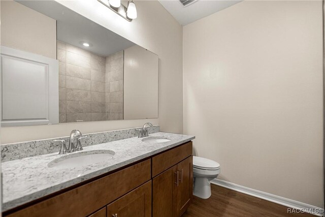 5235 N Sonora Ter, Beverly Hills, FL 34465 - full bath featuring wood finished floors and double vanity