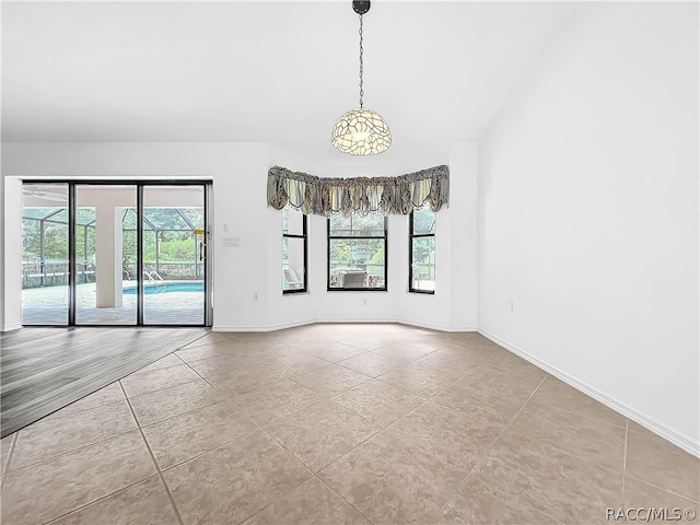 empty room featuring light tile patterned flooring