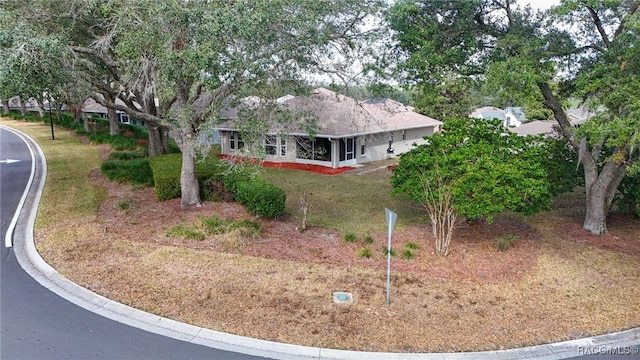 view of front of house with a front yard