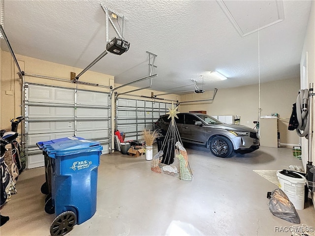 4339 N Canarywood Ter, Beverly Hills, FL 34465 - garage featuring a garage door opener