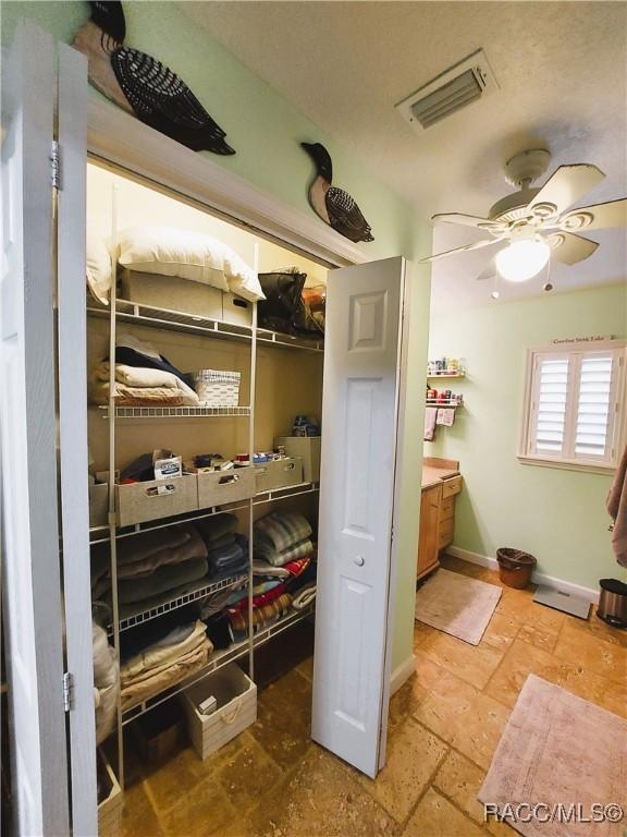 9885 E Lindale Ct, Inverness, FL 34450 - view of closet