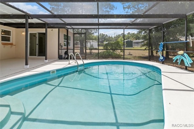520 S Jefferson St, Beverly Hills, FL 34465 - pool featuring a lanai and a patio area