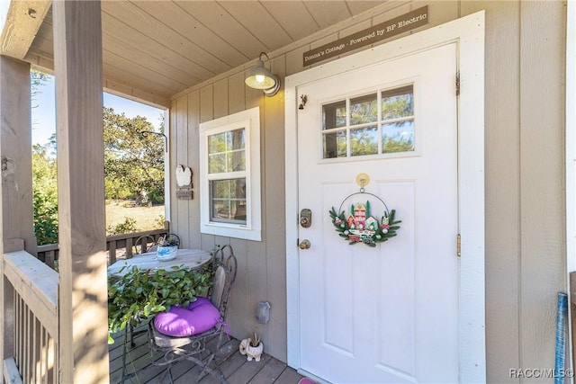 view of entrance to property