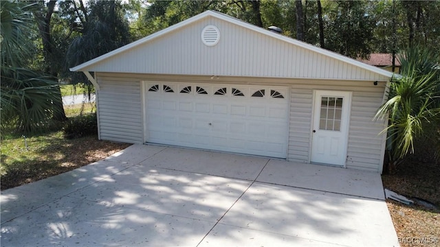 view of detached garage