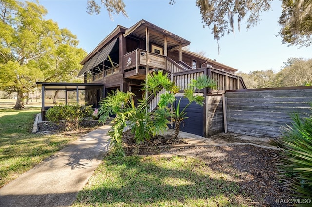 view of front of property