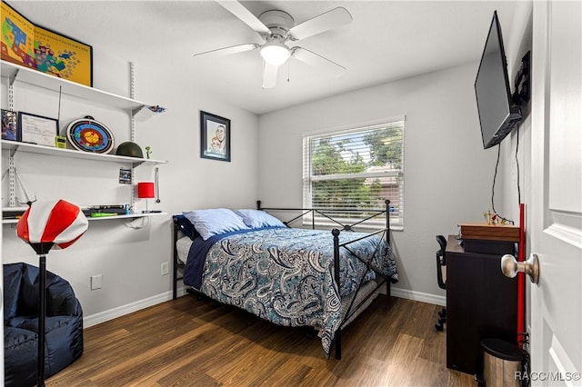 4325 NE 33rd Ave, Ocala, FL 34479 - bedroom with wood finished floors and a ceiling fan