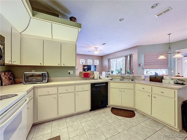 kitchen with kitchen peninsula, a textured ceiling, ceiling fan, sink, and black dishwasher