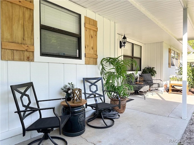4101 E Gloria Dr, Hernando, FL 34442 - view of porch