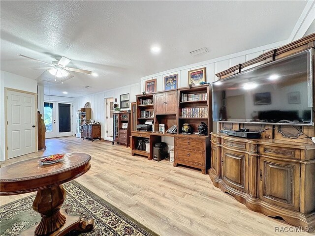 4101 E Gloria Dr, Hernando, FL 34442 - home office with light wood-type flooring and a ceiling fan