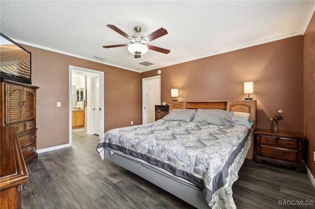 bedroom featuring ceiling fan, dark hardwood / wood-style floors, and crown molding