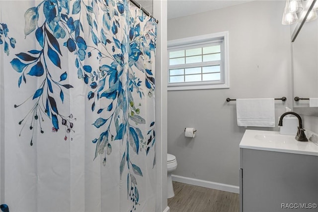 1930 NW 17th St, Crystal River, FL 34428 - living area featuring light wood-style flooring and baseboards