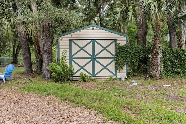 view of outbuilding