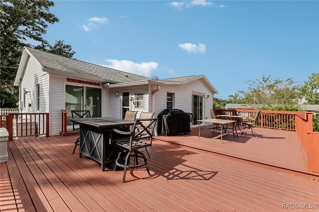 deck with grilling area