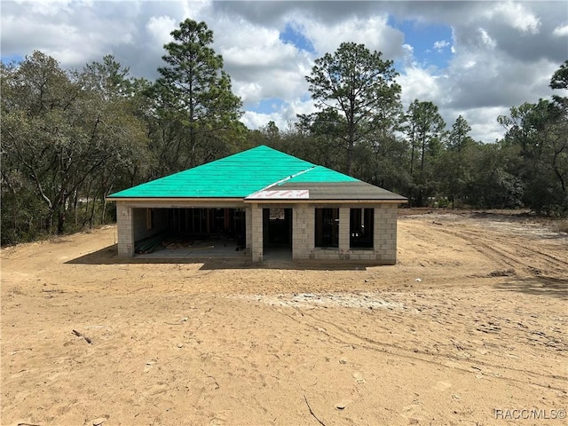 view of outdoor structure