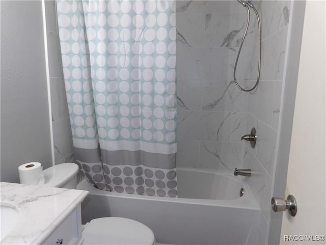 full bathroom featuring toilet, shower / tub combo with curtain, and vanity