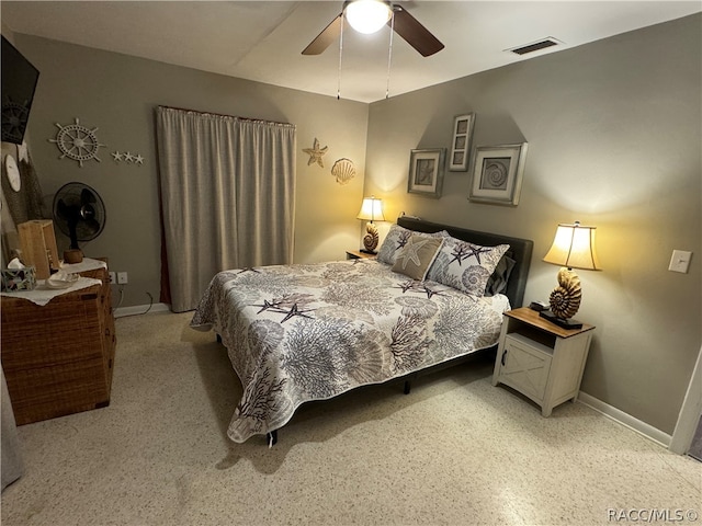 bedroom featuring ceiling fan