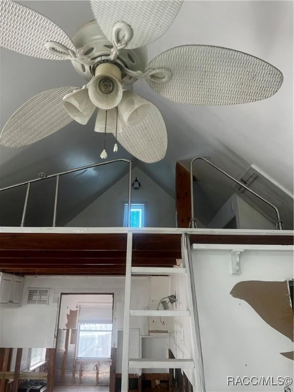 13707 Plymouth St, Madeira Beach, FL 33708 - photo 3