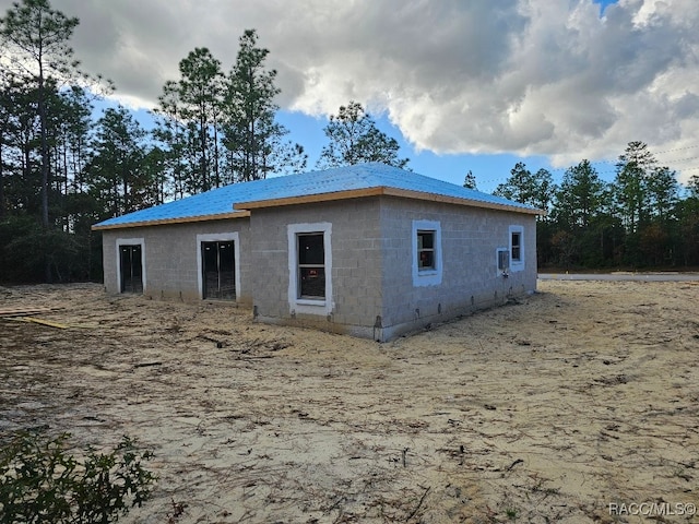 view of property exterior