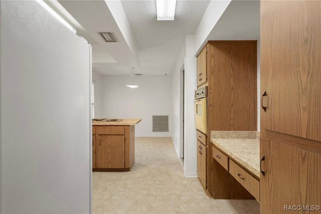 6580 E Glencoe St, Inverness, FL 34452 - hallway featuring light floors