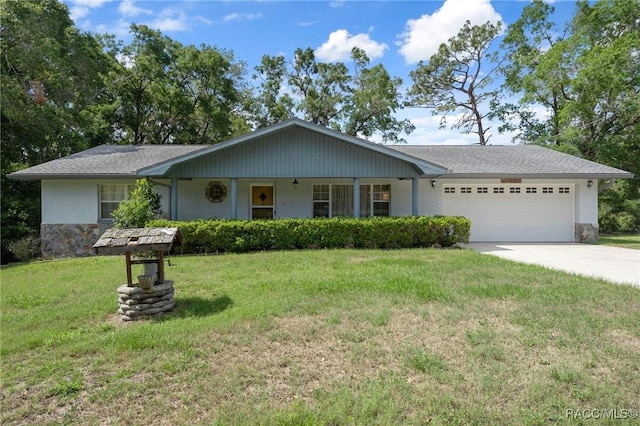 6580 E Glencoe St, Inverness, FL 34452 - single story home featuring an attached garage, stone siding, a front yard, driveway, and stucco siding