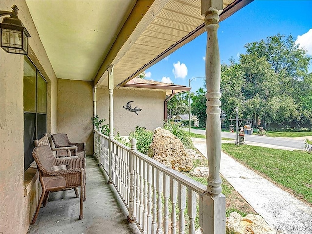2582 W Fairway Loop, Citrus Springs, FL 34434 - view of covered porch
